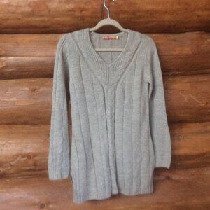 Kuna Tan Baby Alpaca Wool Peru Soft Classic Luxury Knitwear Sweater Size Small